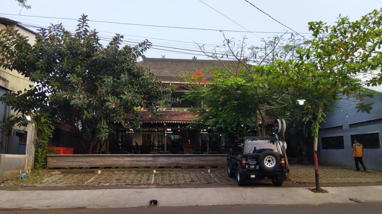 Nusantara Hotel Syariah Jepara Exterior foto